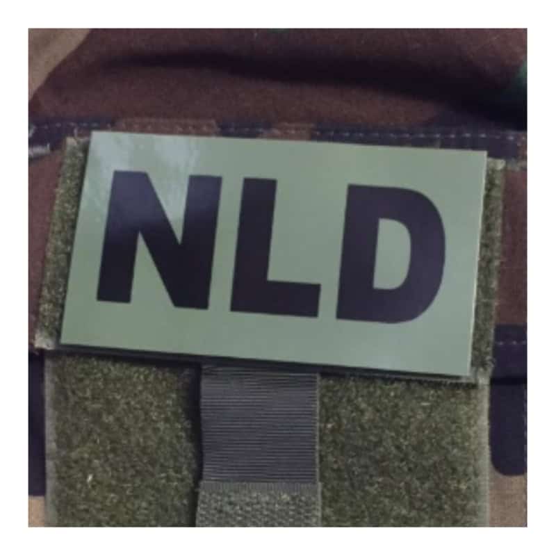 Patch IR olive op achtergrond