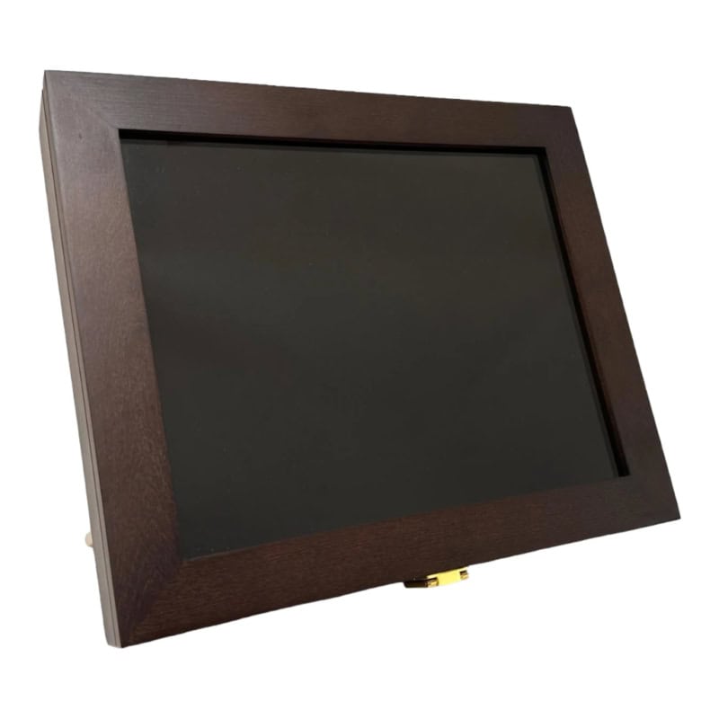 Shadowbox Mike bruin staand