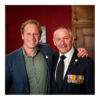 Pin witte anjer gedragen door Gijs Tuinman en Hans van Haalen Pin witte anjer gedragen door Gijs Tuinman en Hans van Haalen